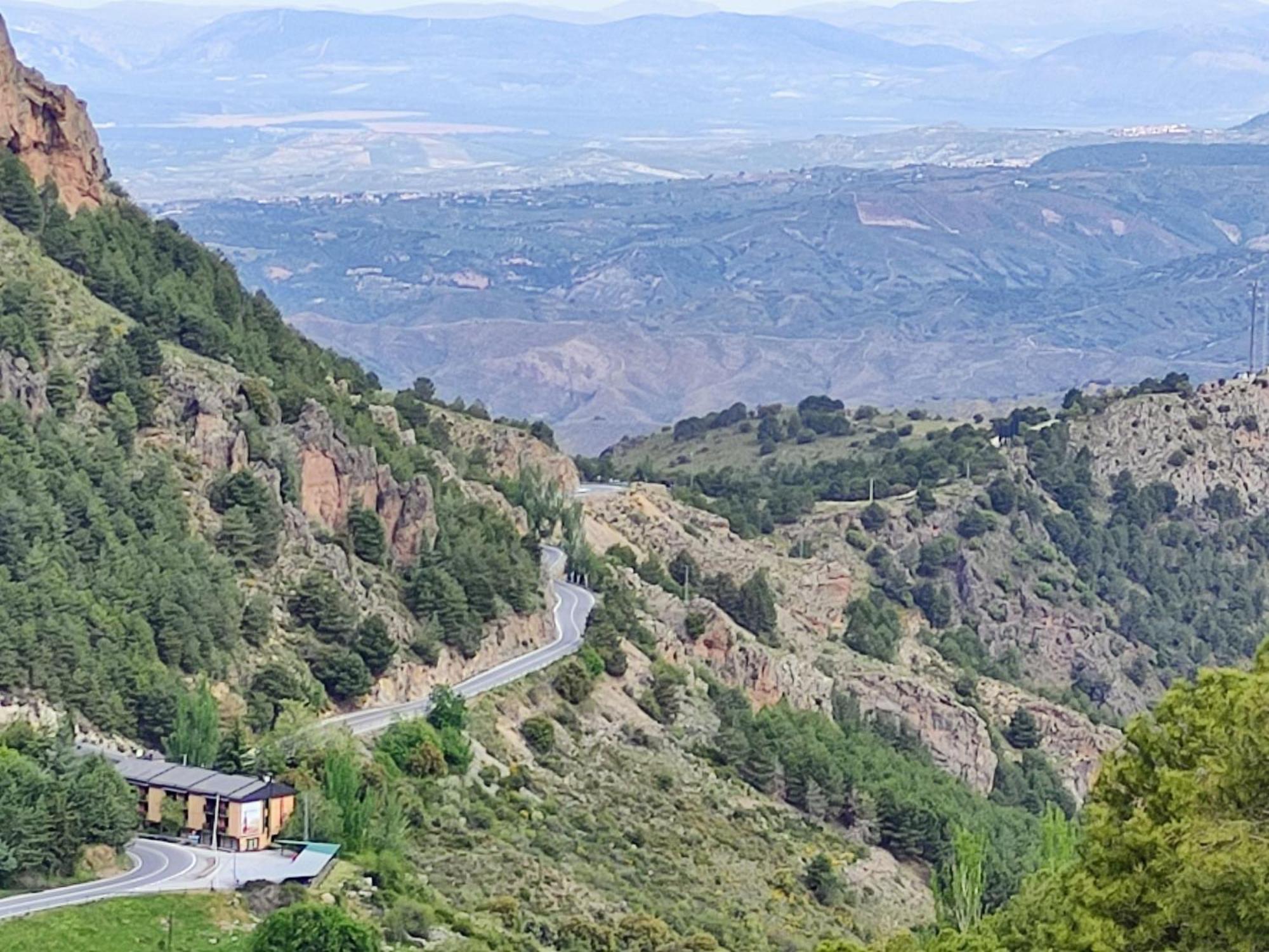 Hotel El Guerra Guejar-Sierra Bagian luar foto