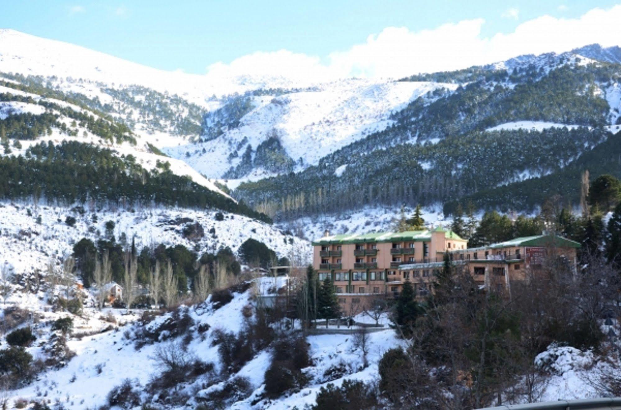 Hotel El Guerra Guejar-Sierra Bagian luar foto