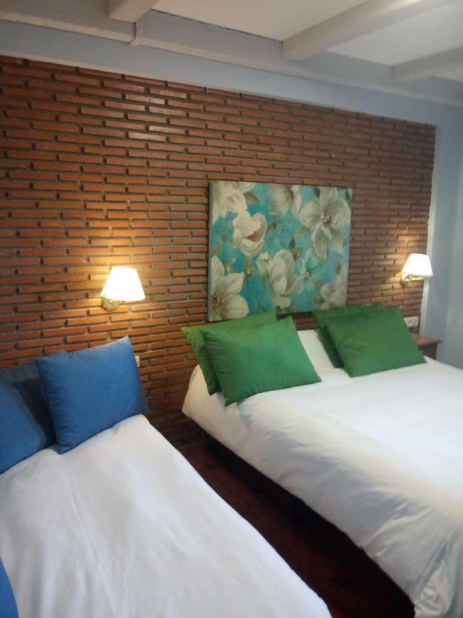 Hotel El Guerra Guejar-Sierra Bagian luar foto