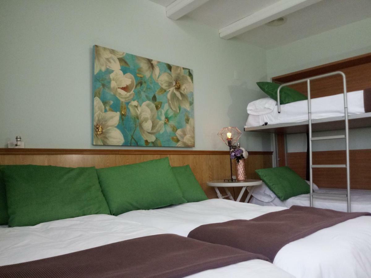 Hotel El Guerra Guejar-Sierra Bagian luar foto